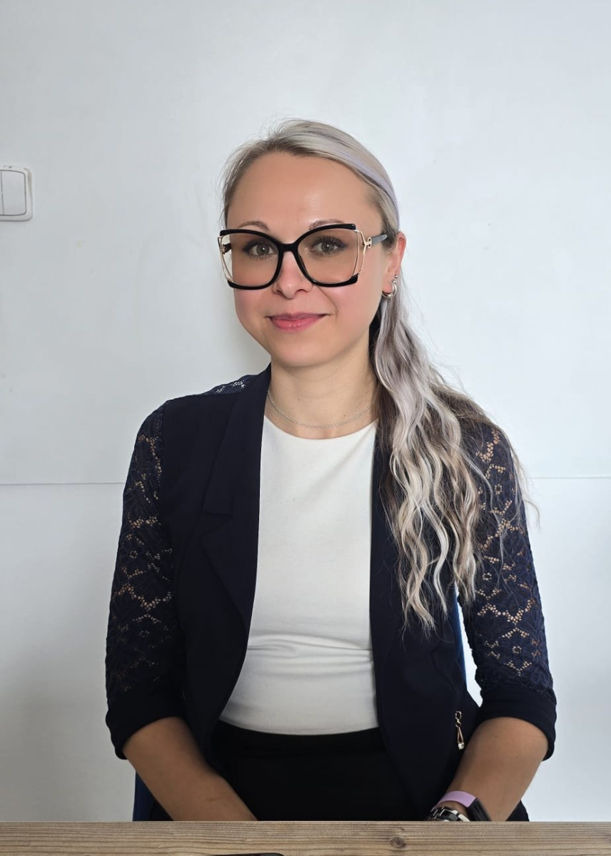 Mgr. art. Kamila Lenertová
